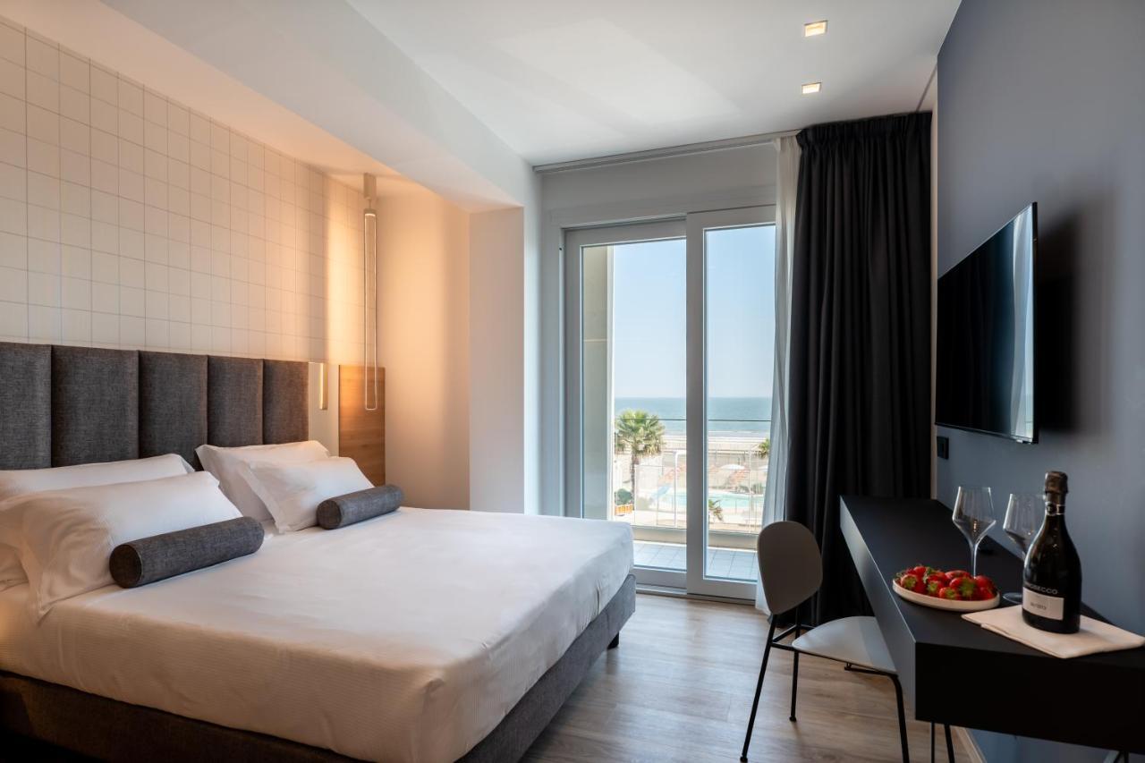 Hotel Sporting ריצ'יונה מראה חיצוני תמונה