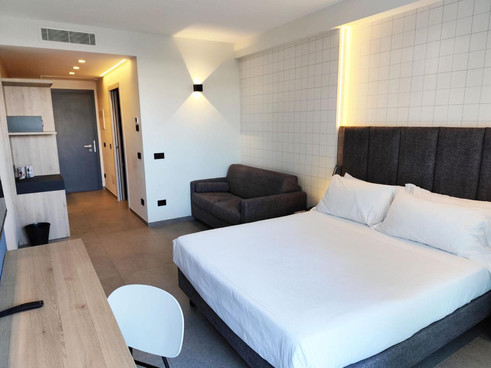 Hotel Sporting ריצ'יונה מראה חיצוני תמונה