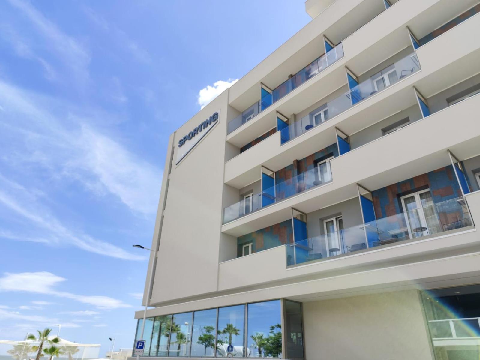 Hotel Sporting ריצ'יונה מראה חיצוני תמונה
